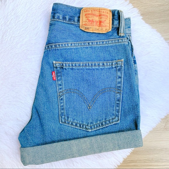 Levi's Pants - NEW ⭐️ True Vintage Levi’s 550 Mom Jean Shorts